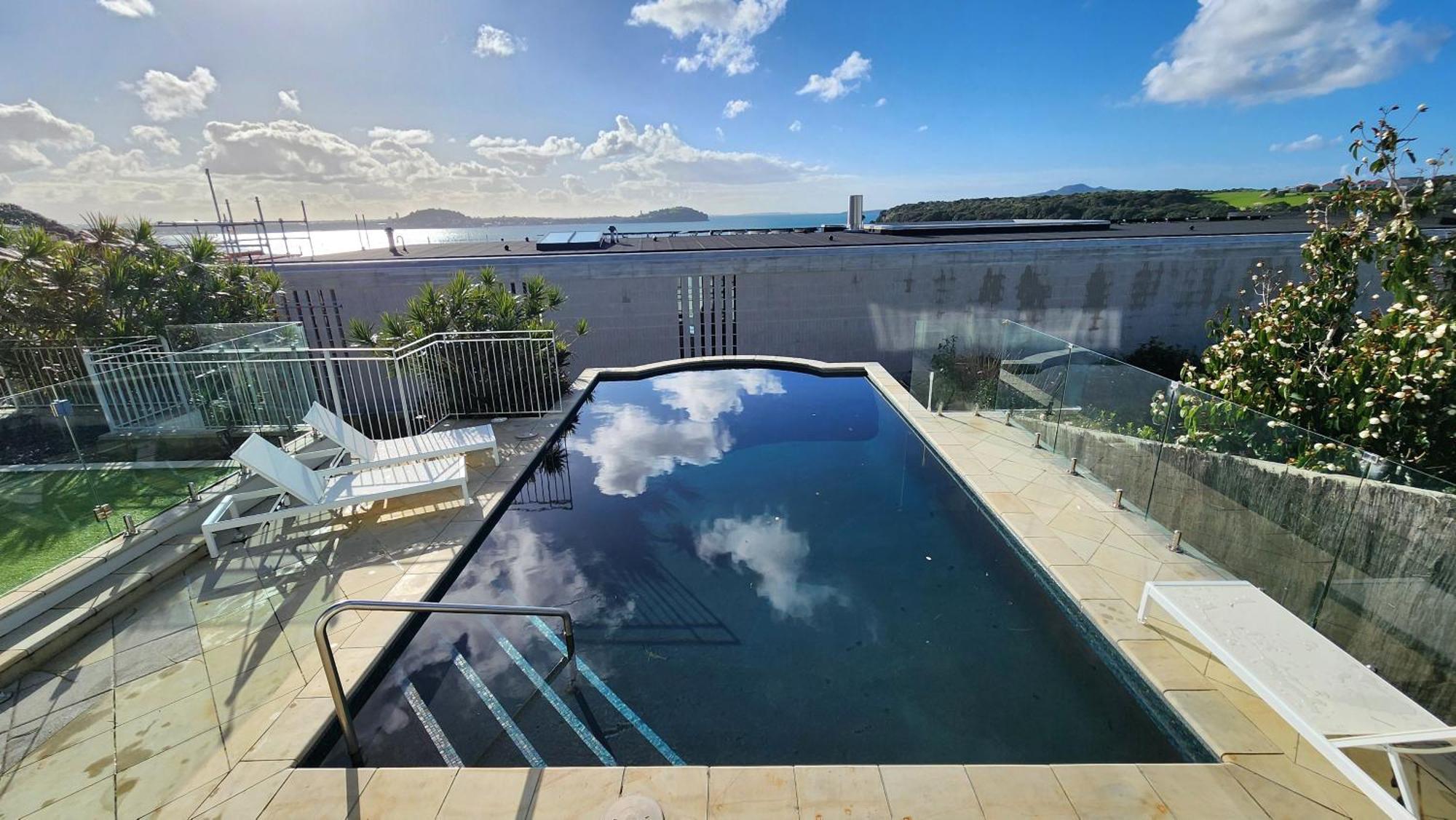 Orakei Grandeur Mansion With Sea Views & Pool Villa Auckland Bagian luar foto